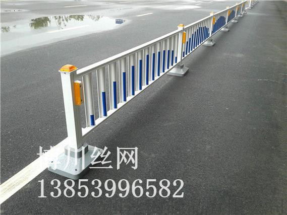 岳阳市市政道路护栏施工围挡 - 一站式服务